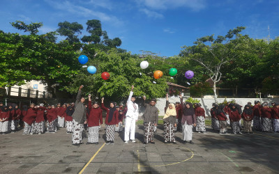 Memperingati Hardiknas, SMP Negeri 3 Pengasih Launching Gerakan Tujuh Kebiasaan Anak Indonesia Hebat